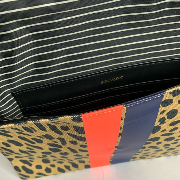 💫HP‼️💫 NEW STELLA & DOT “Bellamy” Clutch in Animal Dot with Racing Stripes - Picture 4 of 10